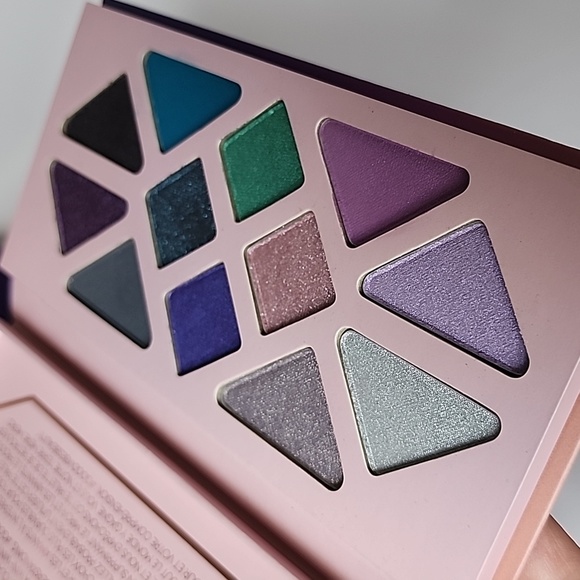 Athr Beauty Moonlight Crystal Palette 🔮 - Picture 5 of 9